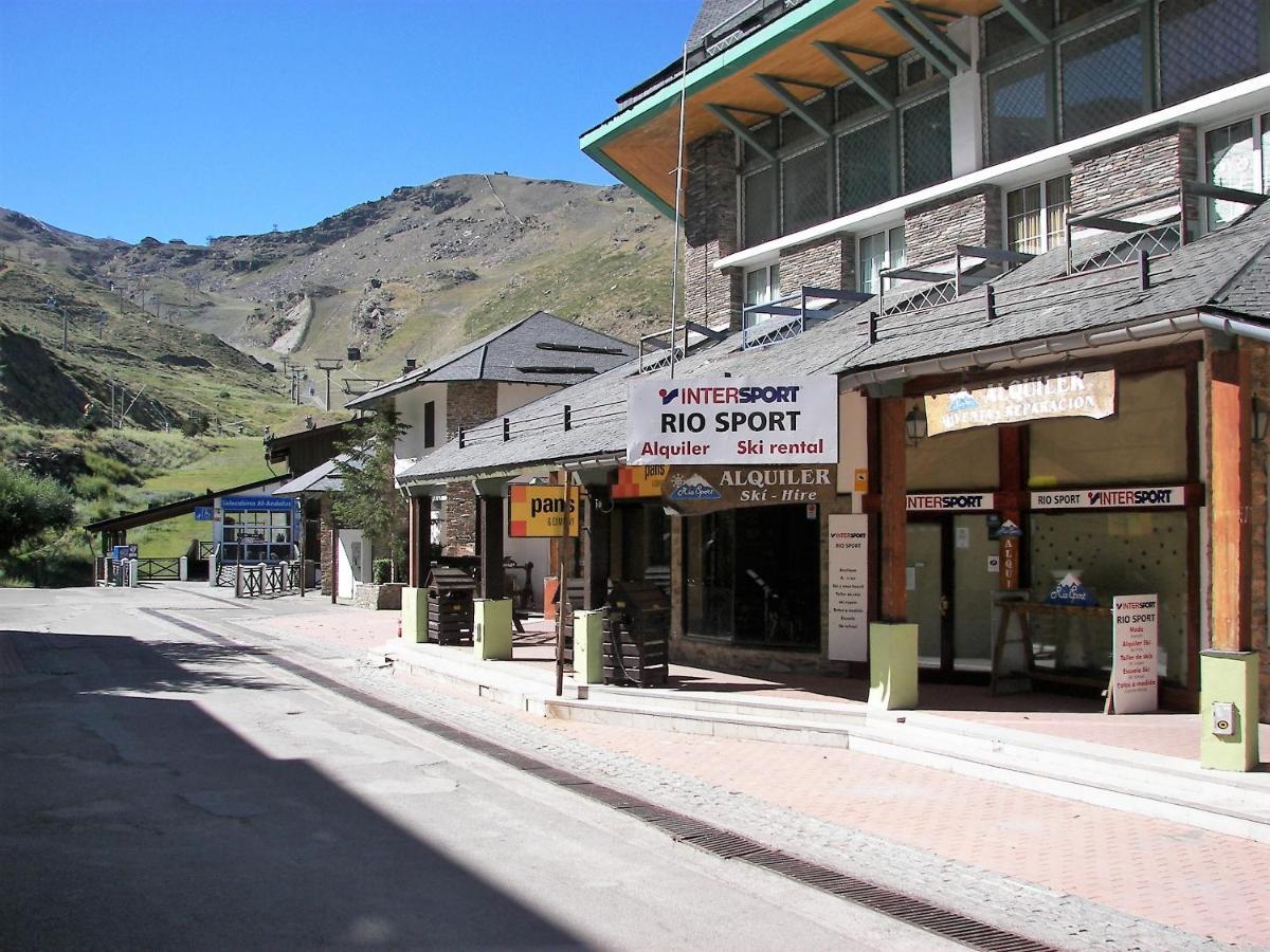 Todosierranevada Zona Baja -Plaza Principal-Junto A Los Telecabinas Sierra Nevada Luaran gambar