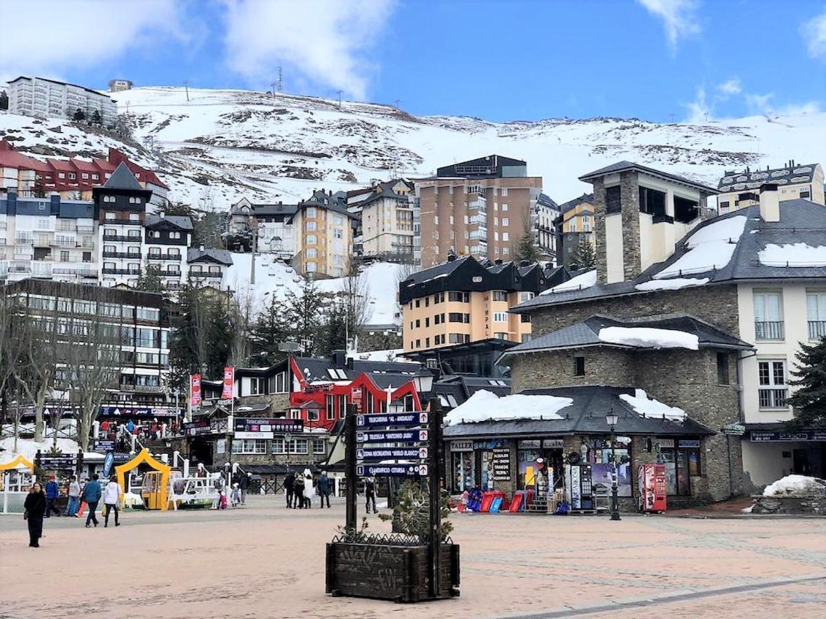Todosierranevada Zona Baja -Plaza Principal-Junto A Los Telecabinas Sierra Nevada Luaran gambar