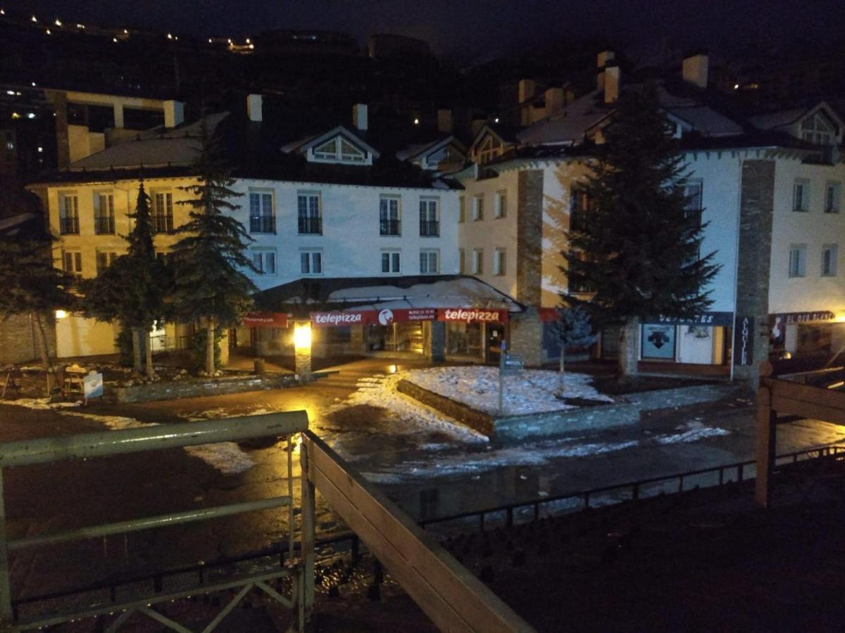 Todosierranevada Zona Baja -Plaza Principal-Junto A Los Telecabinas Sierra Nevada Luaran gambar